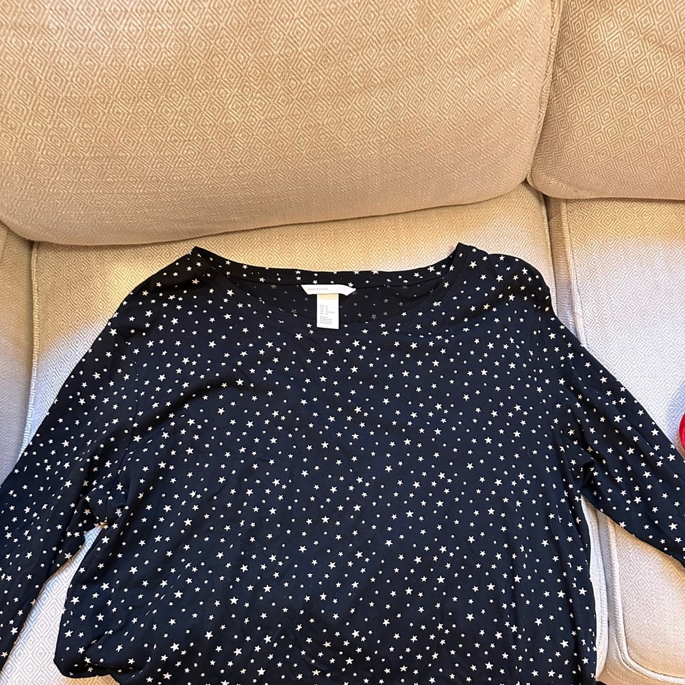 Star pattern blouse